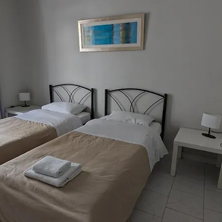 شقة فندقية Dimitris Break Apts 3*