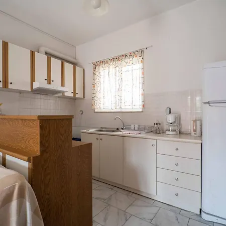 Dimitris Break Apts Апарт-отель