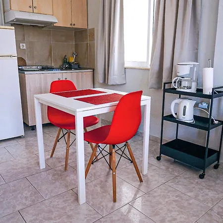Dimitris Break Apts شقة فندقية