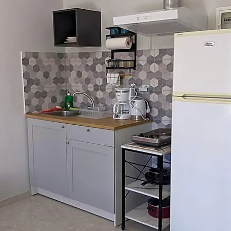 Dimitris Break Apts Ханья