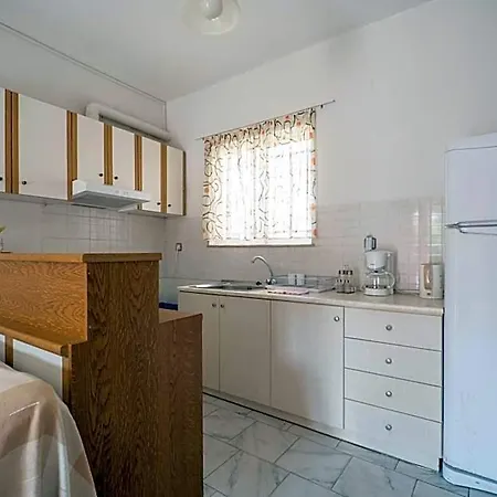 Dimitris Break Apts Апарт-отель