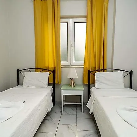 شقة فندقية Dimitris Break Apts 3*