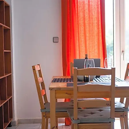Dimitris Break Apts 3*