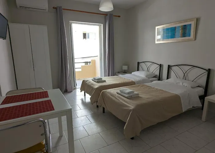 Dimitris Break Apts 3* חאניה