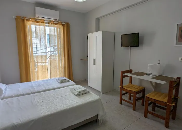 מלון דירות Dimitris Break Apts 3*