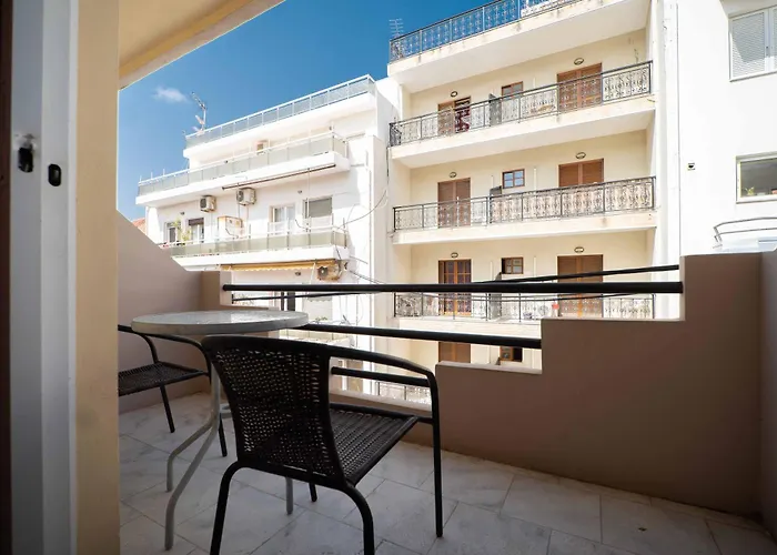 Dimitris Break Apts 3* חאניה