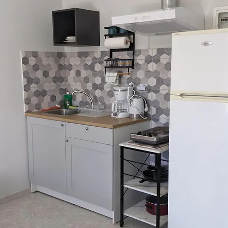 Dimitris Break Apts 3*