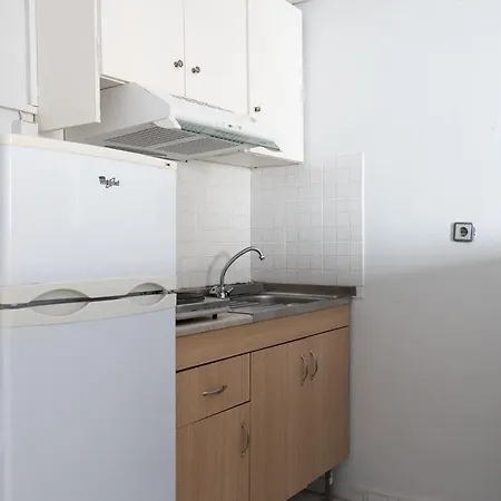 Dimitris Break Apts 3* La Canea