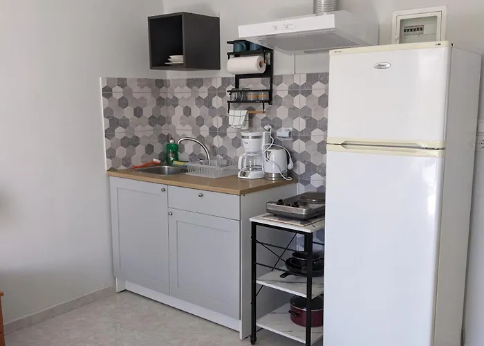 Dimitris Break Apts 3*